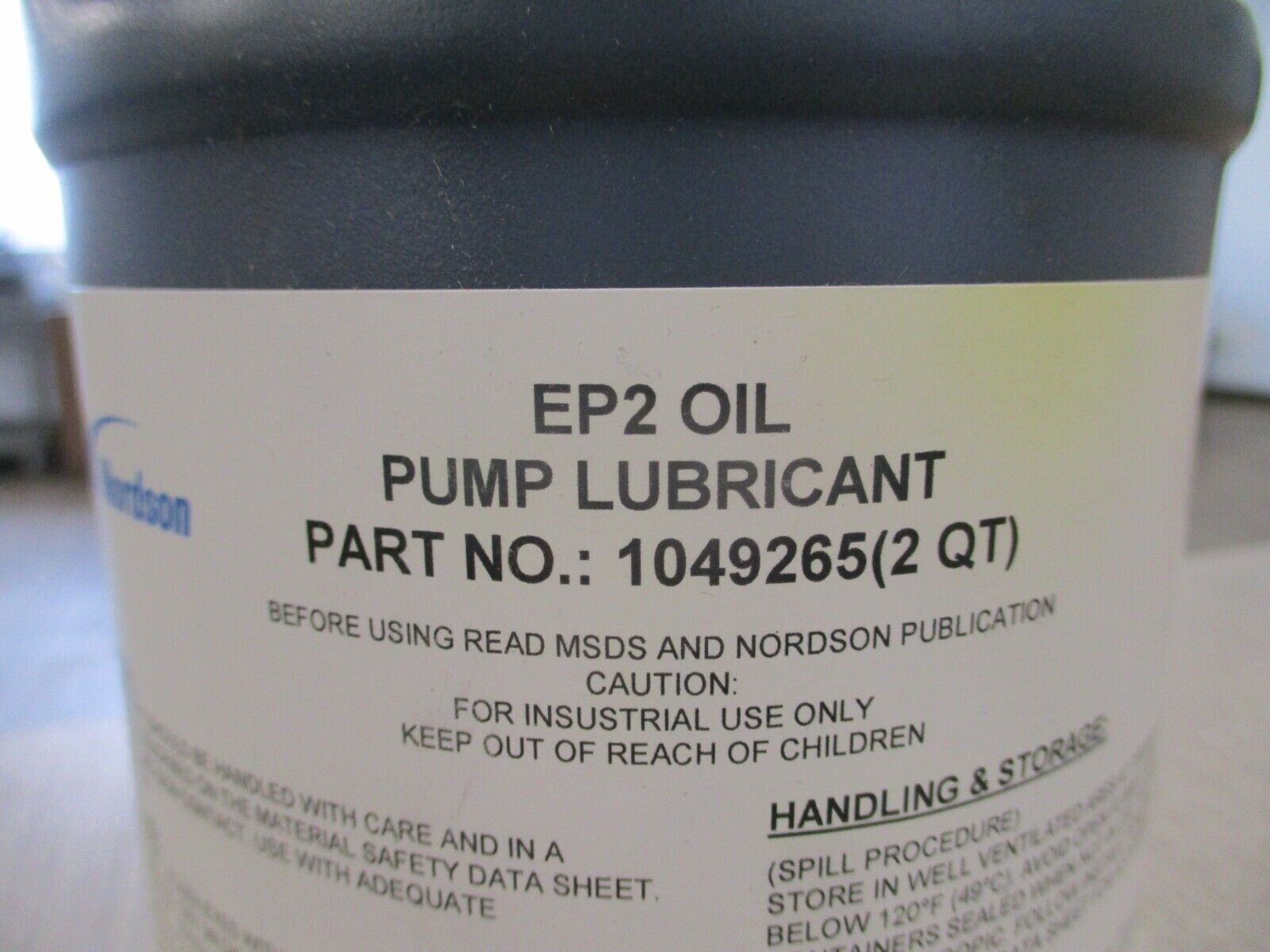 Nordson EP2 Oil Pump Lubricant 1049265 2 QT New Surplus