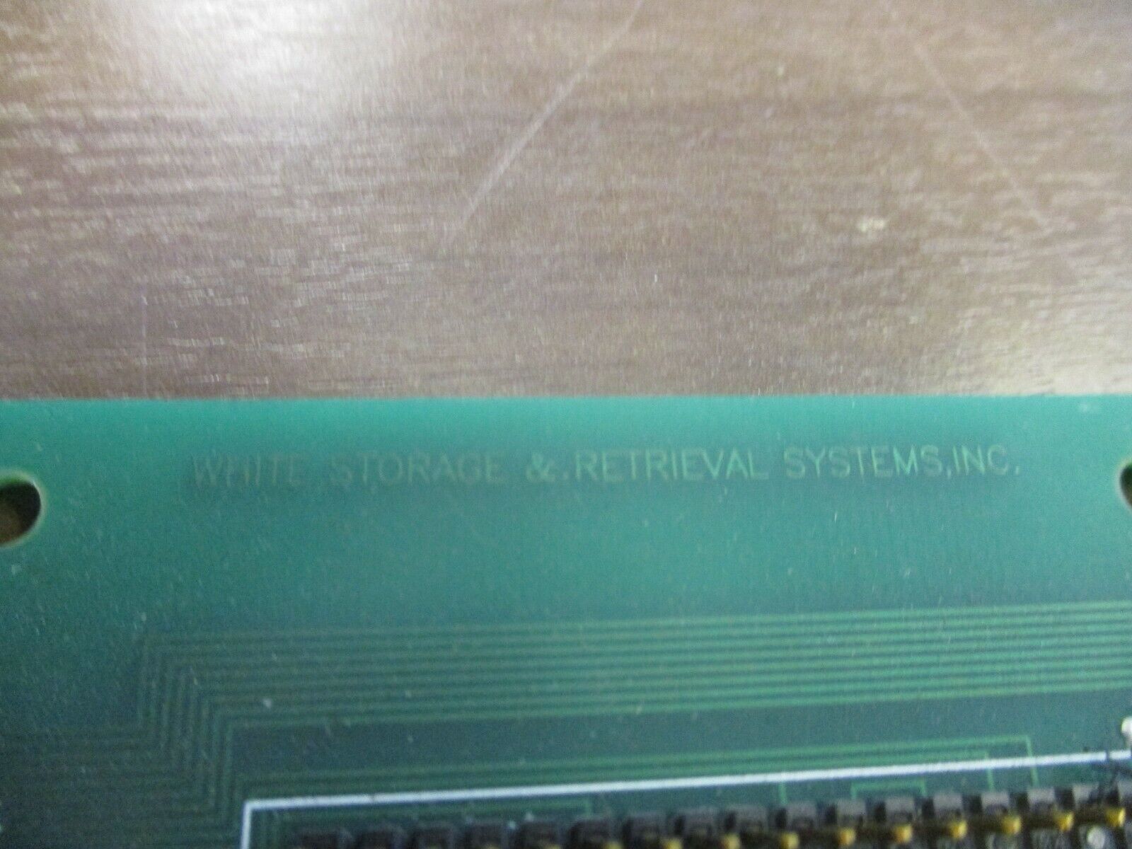 White POD Controller / 680 Termination Board E01-1976 Rev. 01 Used