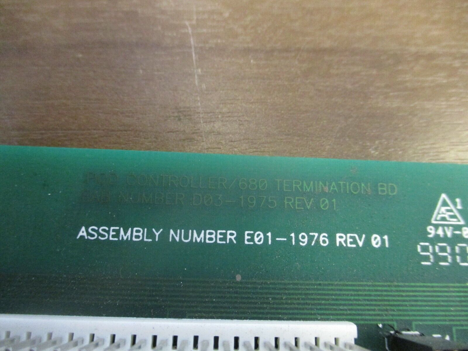 White POD Controller / 680 Termination Board E01-1976 Rev. 01 Used