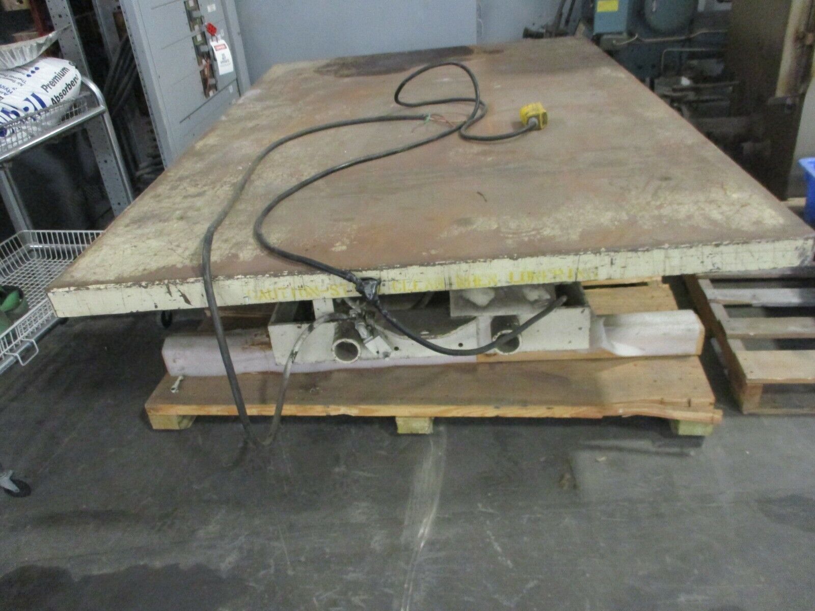 Unbranded Hydraulic Lift Table 92.5" x 61" 480V 3Ph w/ Height Controller No Plug