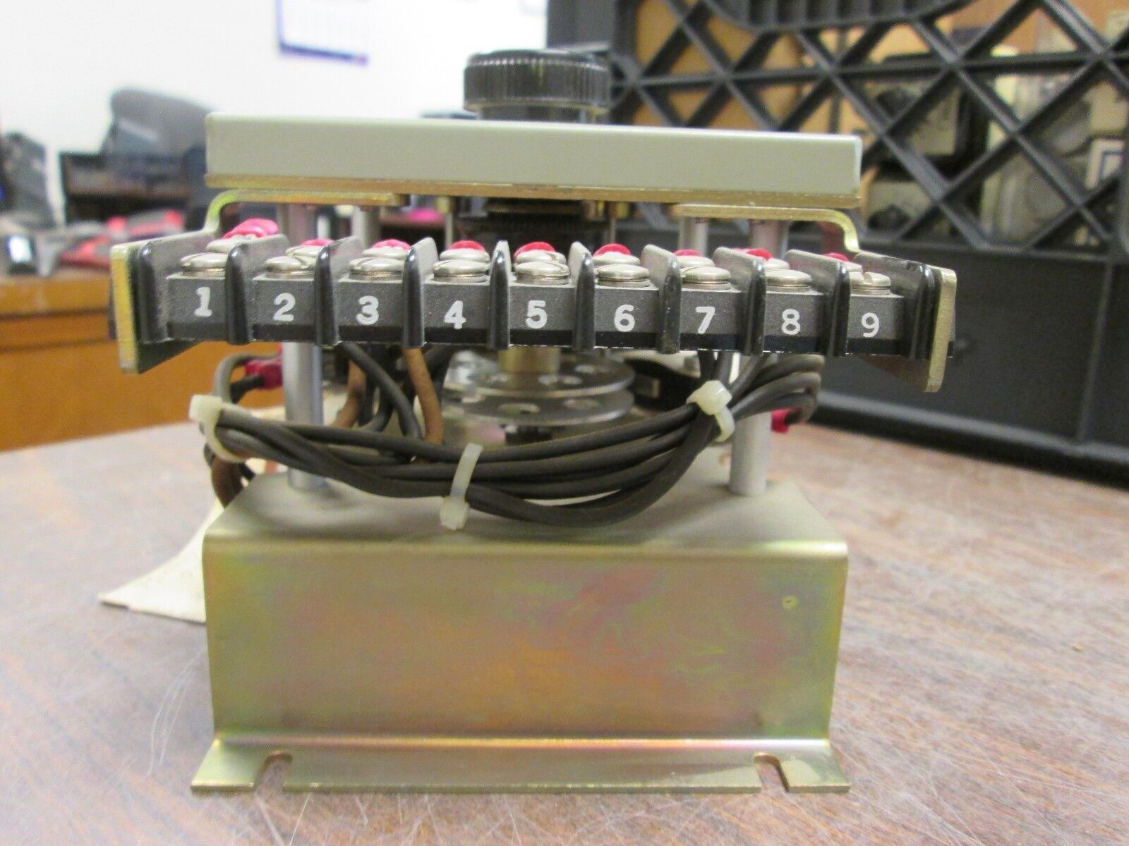 Eagle Signal Timer HZ210A6 10A 120V Used