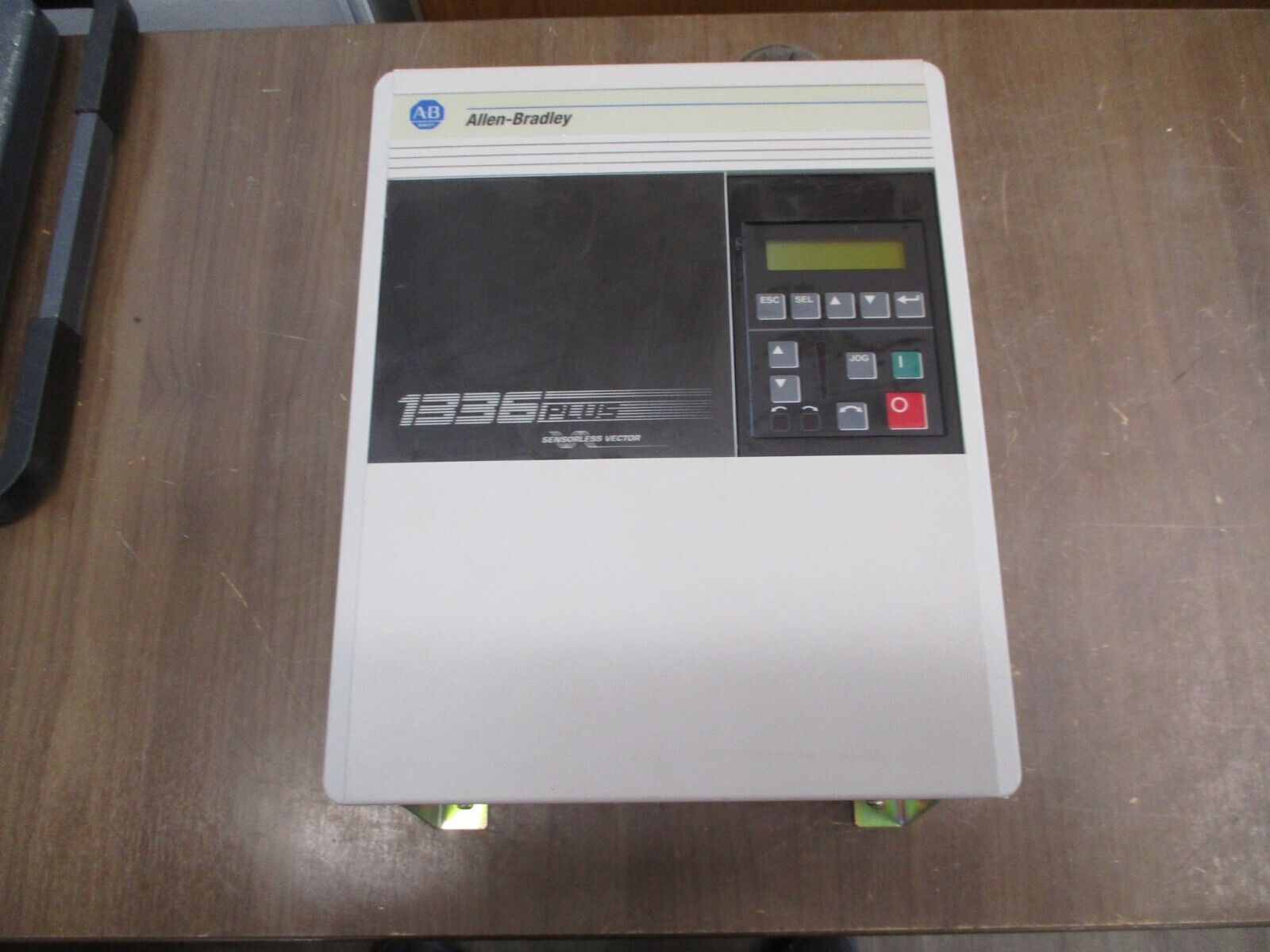 Allen-Bradley 1336 Plus AC Drive 1336S-BRF100-AA-EN3 10HP 3Ph *No Cover Screws*