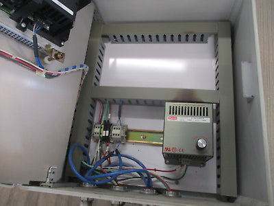 Allen-Bradley Enclosed Panelview 600 2711-K6C8 Ser. C FRN 4.46 Used