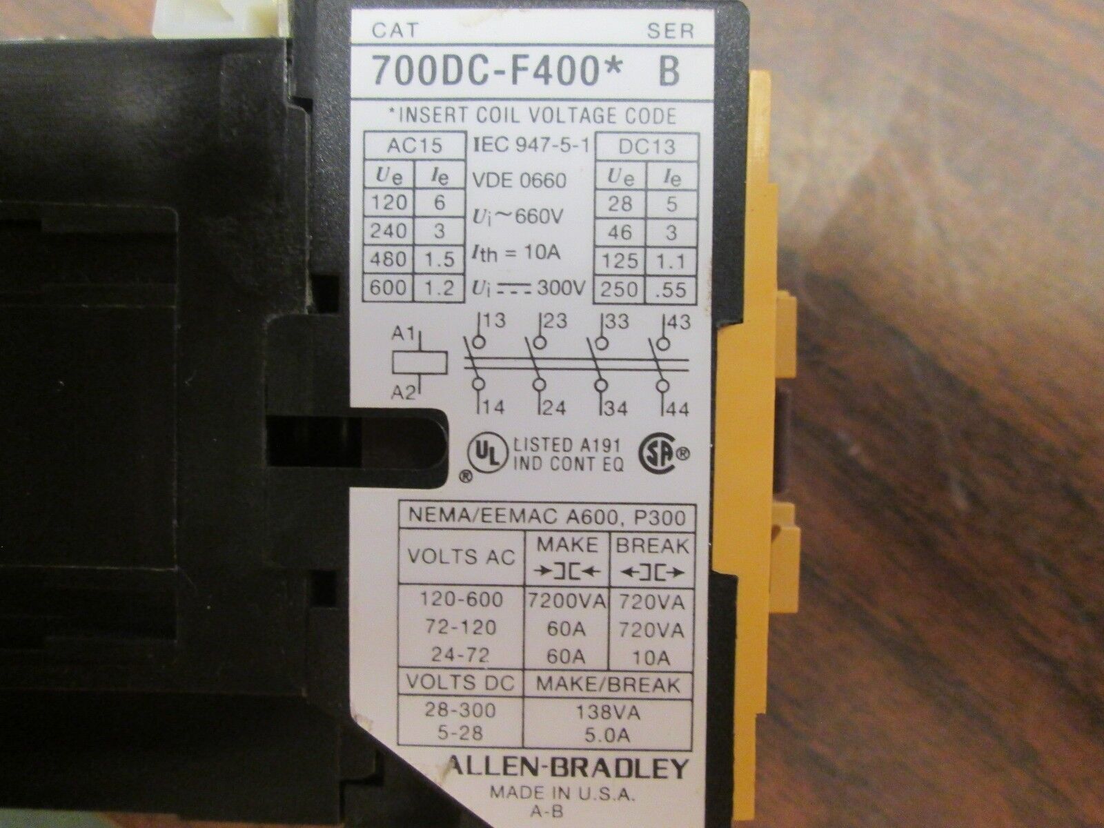 Allen-Bradley Contactor 700DC-F400* 115VDC Coil 10A Used