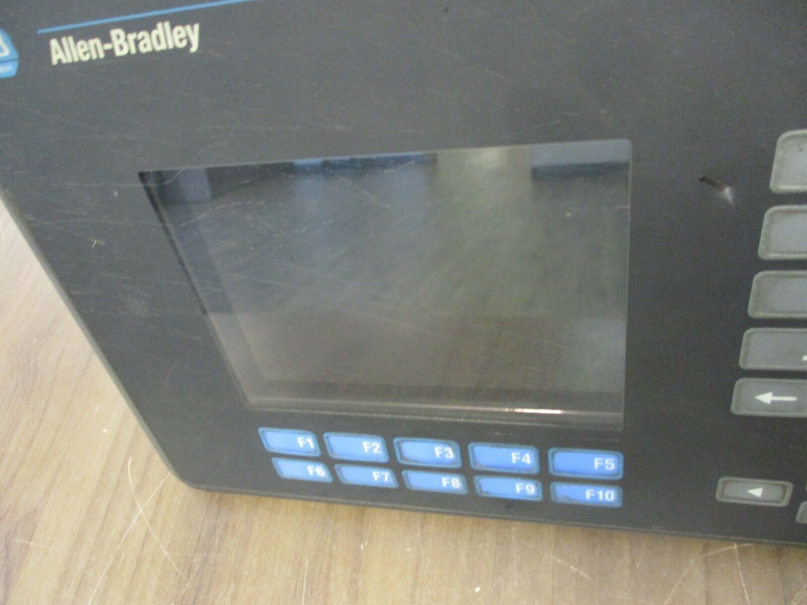 Allen-Bradley Panelview 600 2711-K6C8 Ser. B Rev. K FRN 4.21 Used *Torn Cover*