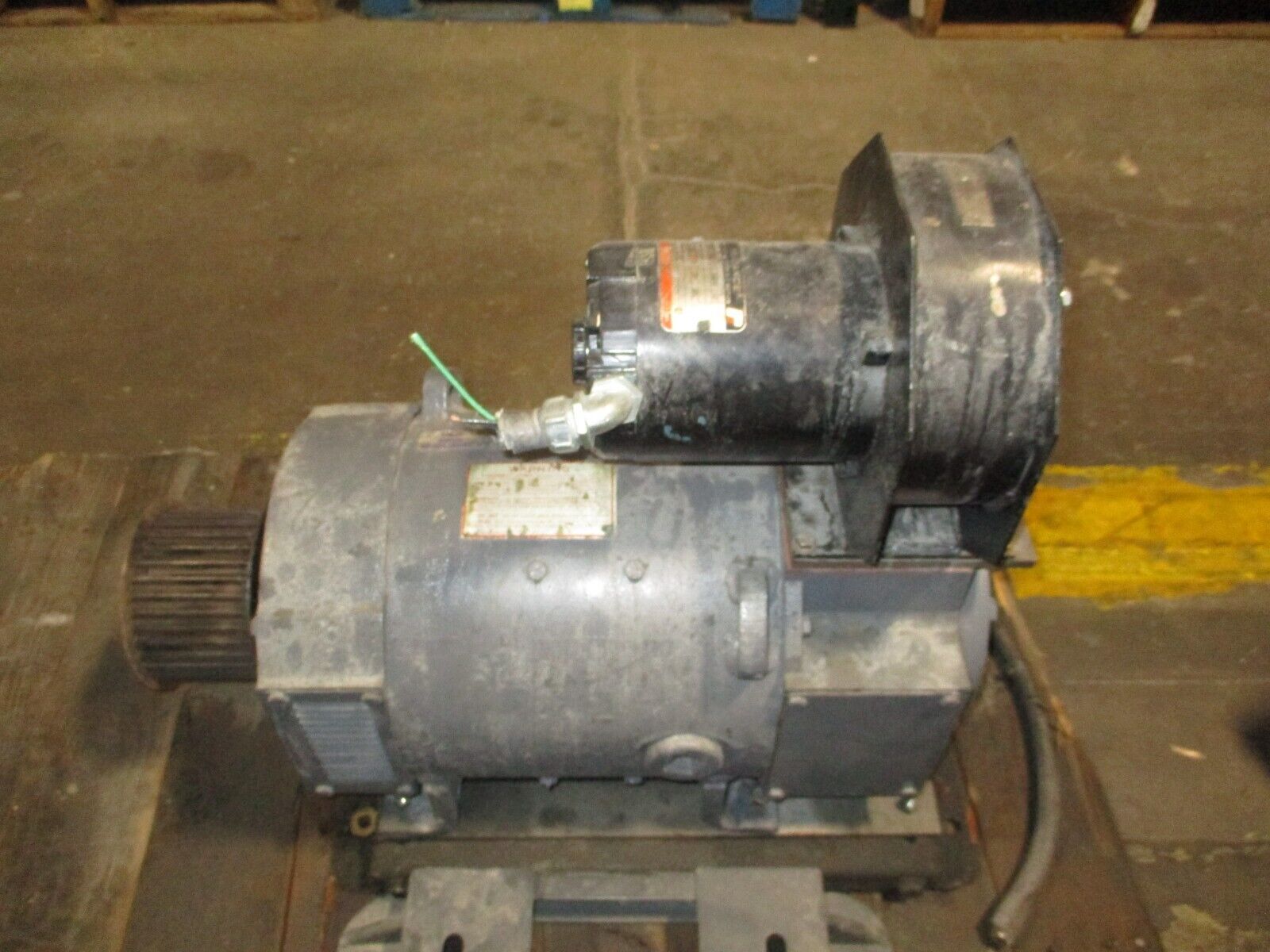 GE DC Motor 5CD163KA038A082 15HP 1750/2300RPM 25.2A 500V Blower Ventilated Used