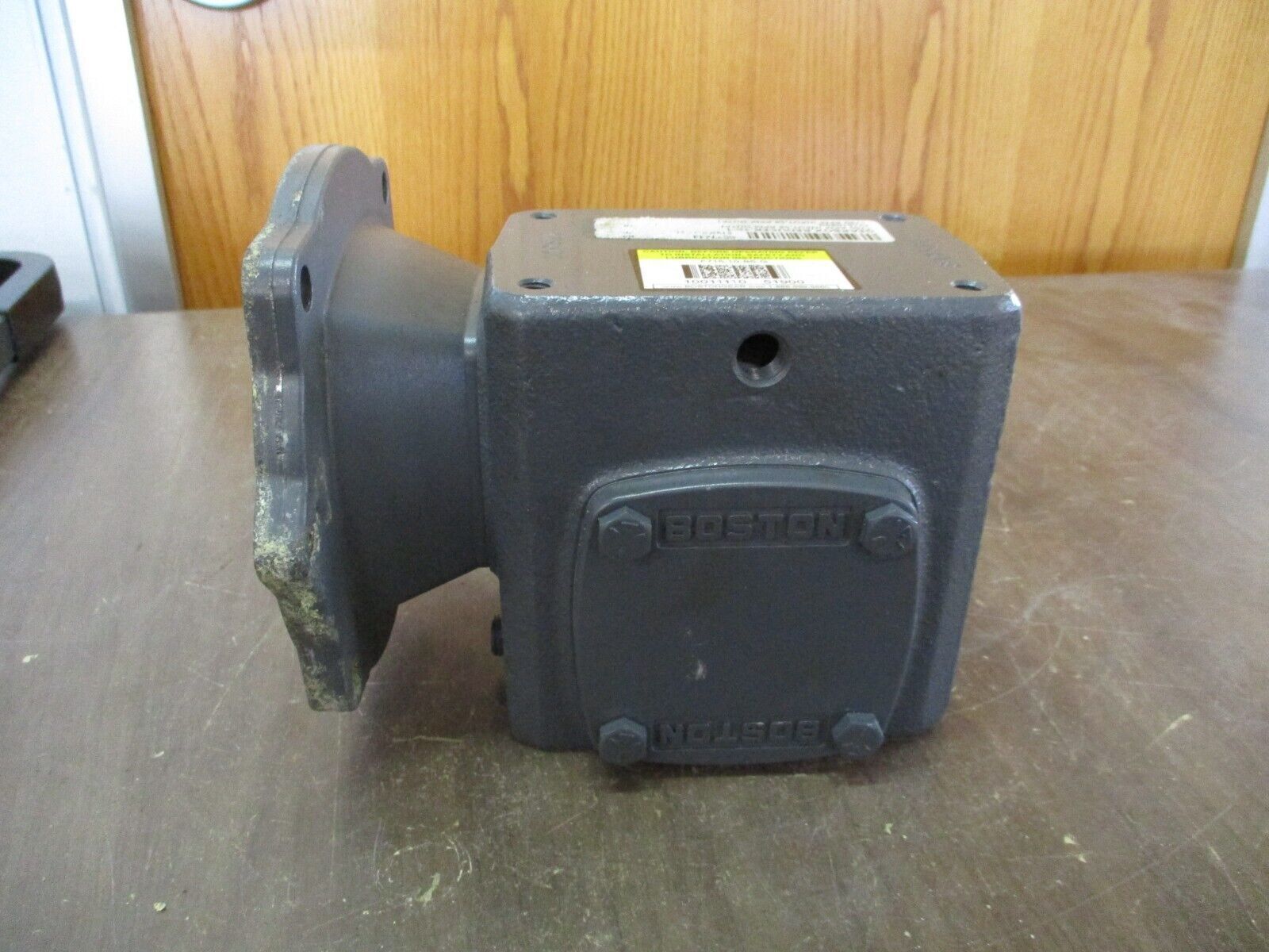 Boston Gear Reducer F715-10-B5-6 1.2HP Ratio 10:1 397 LB-In Torque Out