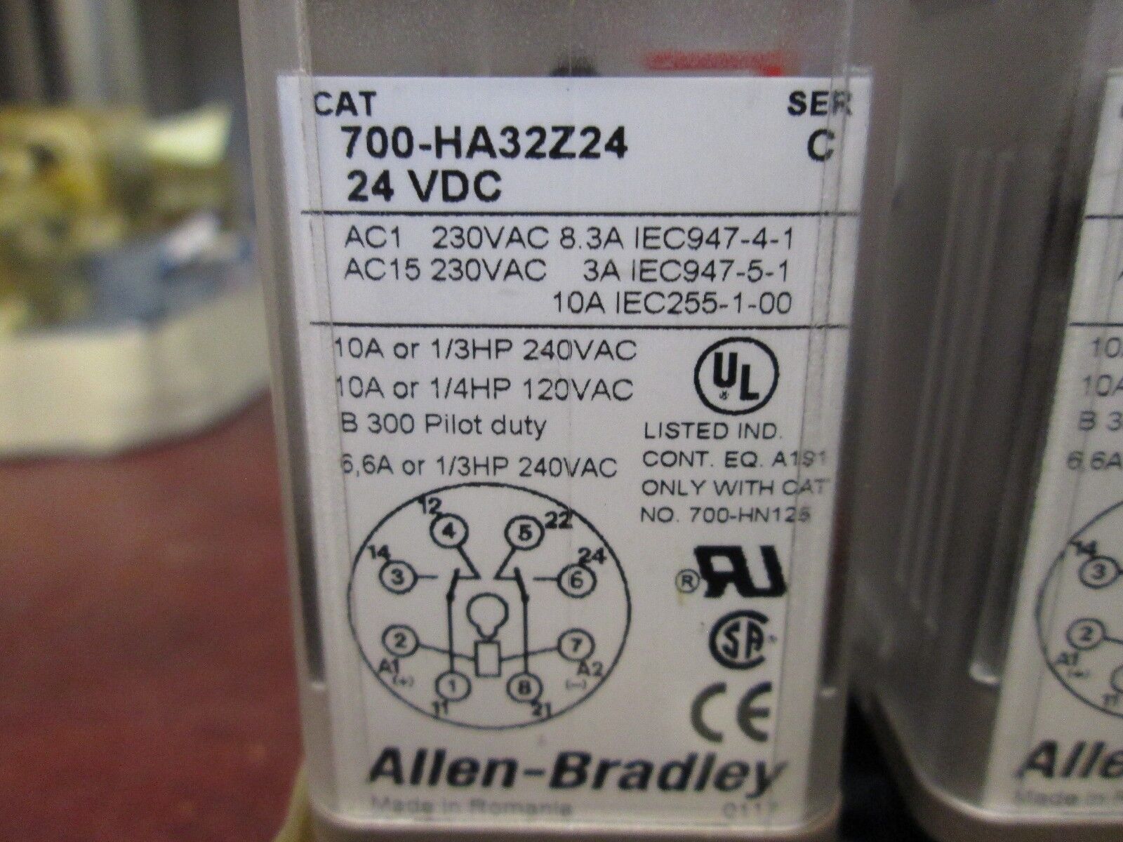Allen-Bradley Relay 700-HA32Z24 24VDC w/ Base *Lot of 2* Used