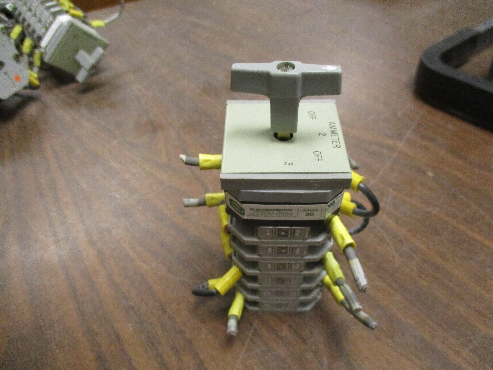 Electroswitch Series 20 Rotary Switch 20KC-12 20A 600V Used