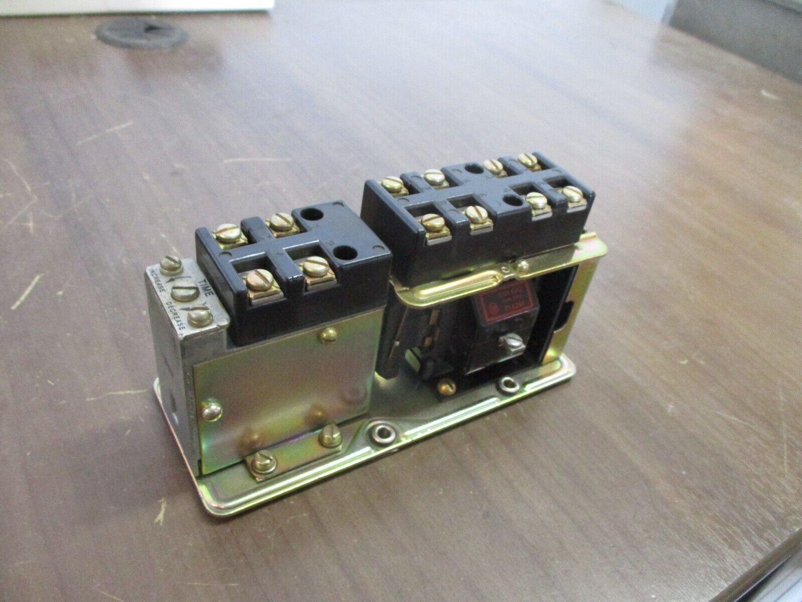 Allen-Bradley Timing Relay 849-Z0D327 Ser. C 120V Coil Used