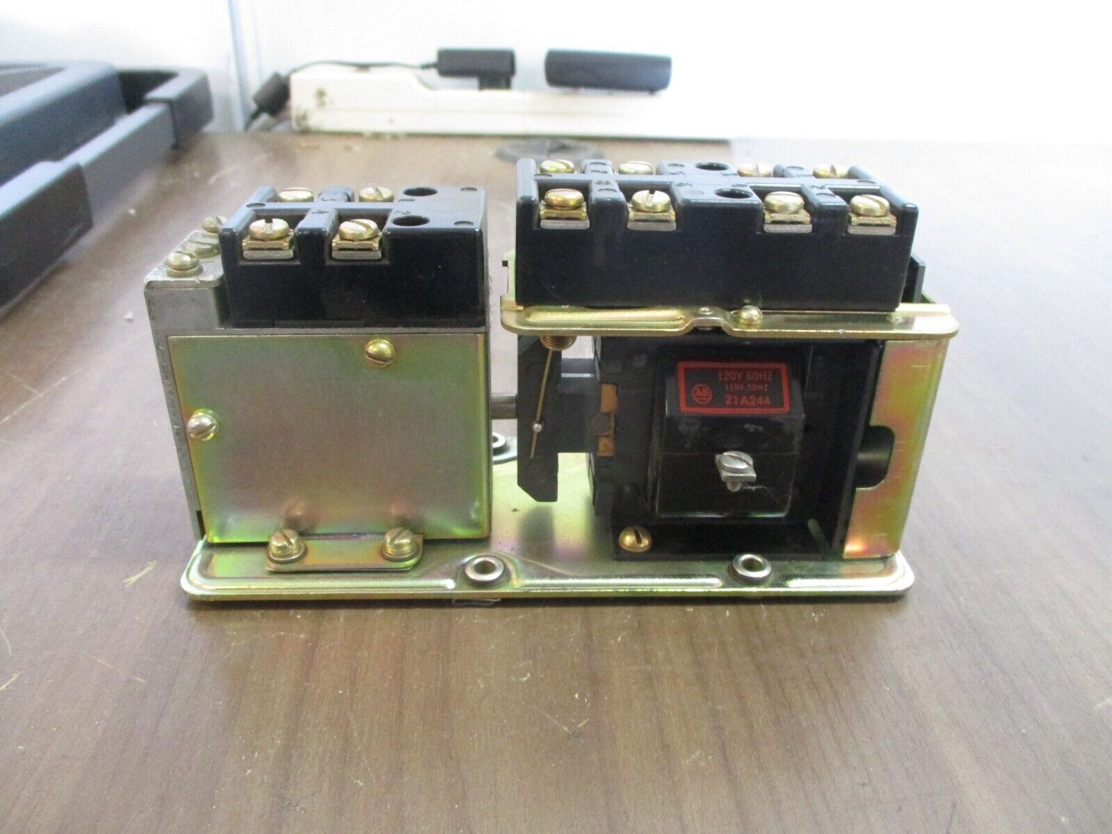 Allen-Bradley Timing Relay 849-Z0D327 Ser. C 120V Coil Used