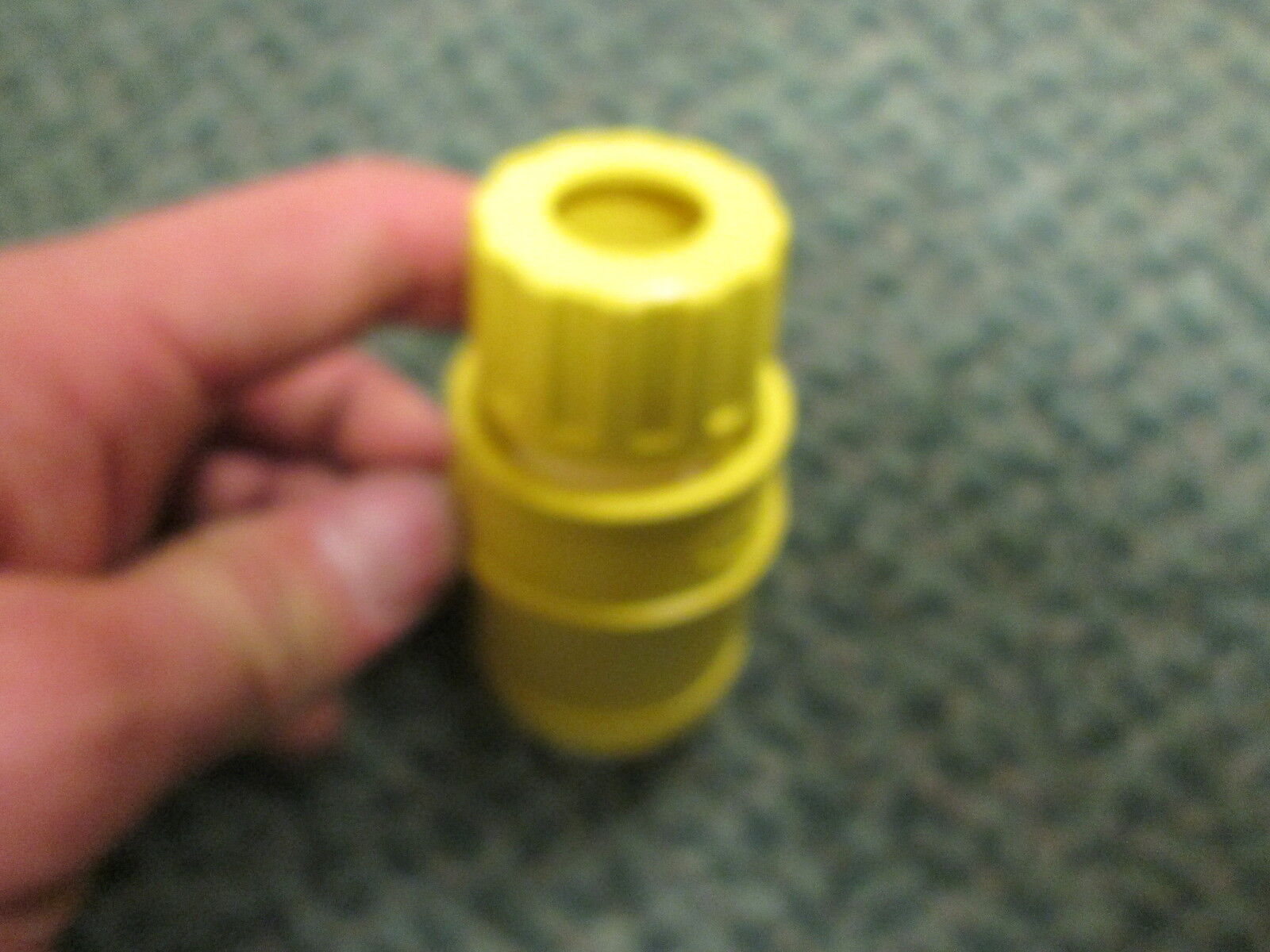 Hubbell HBL14W33 NEMA 5-20P 20A 125V Watertight New Surplus