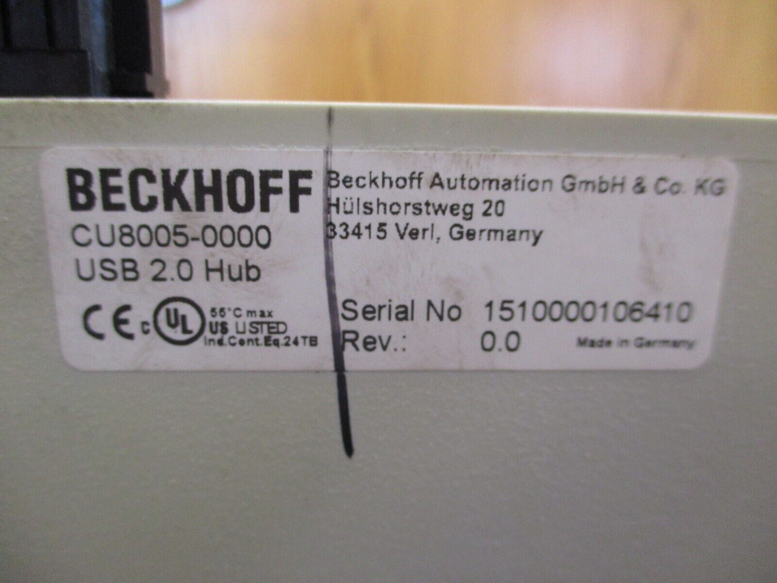 Beckhoff USB 2.0 Hub CU8005-0000 Rev. 0.0 *Cracked Case* *Broken Fin* Used