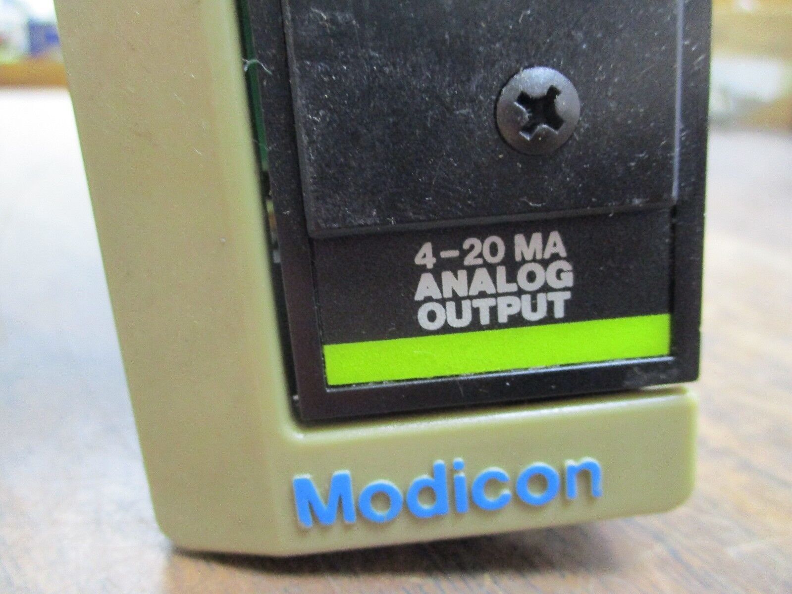 Modicon Analog Output AS-B872-002 4-20MA Used