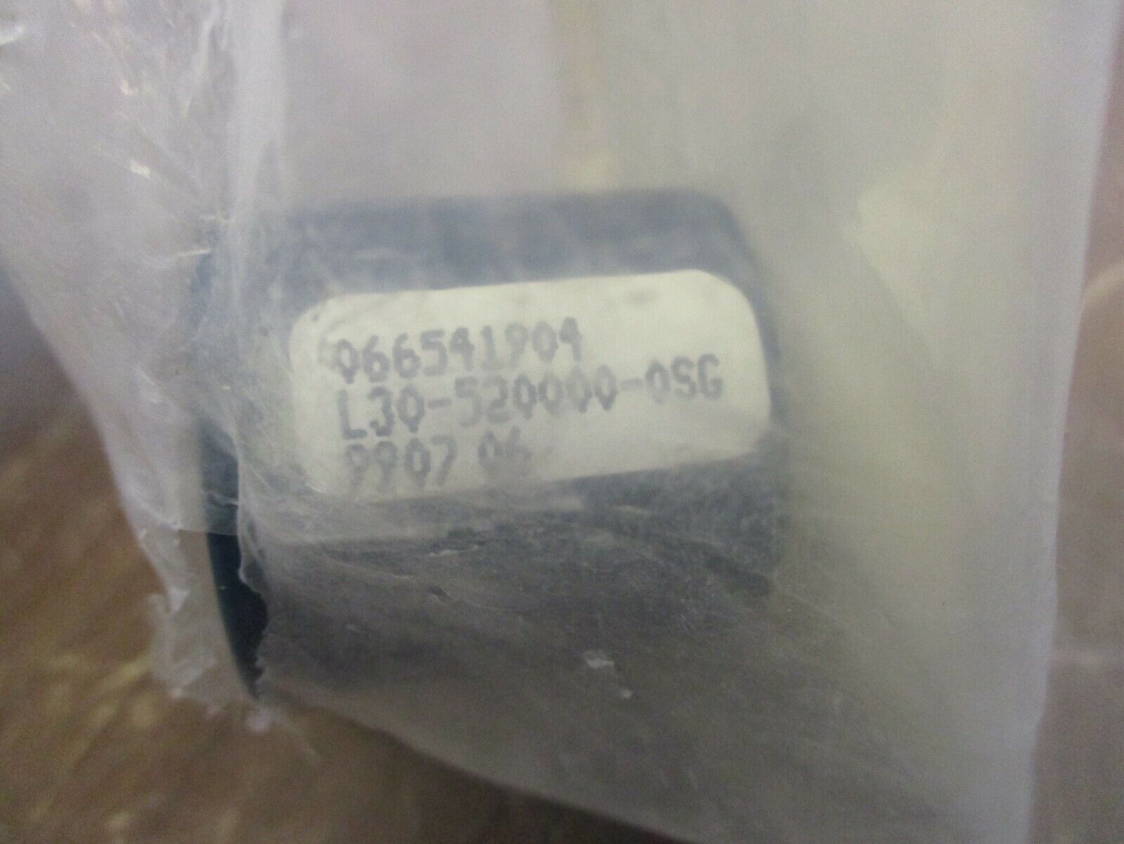 McQuay Solenoid Reversing Valve Coil 066541904 277V New Surplus