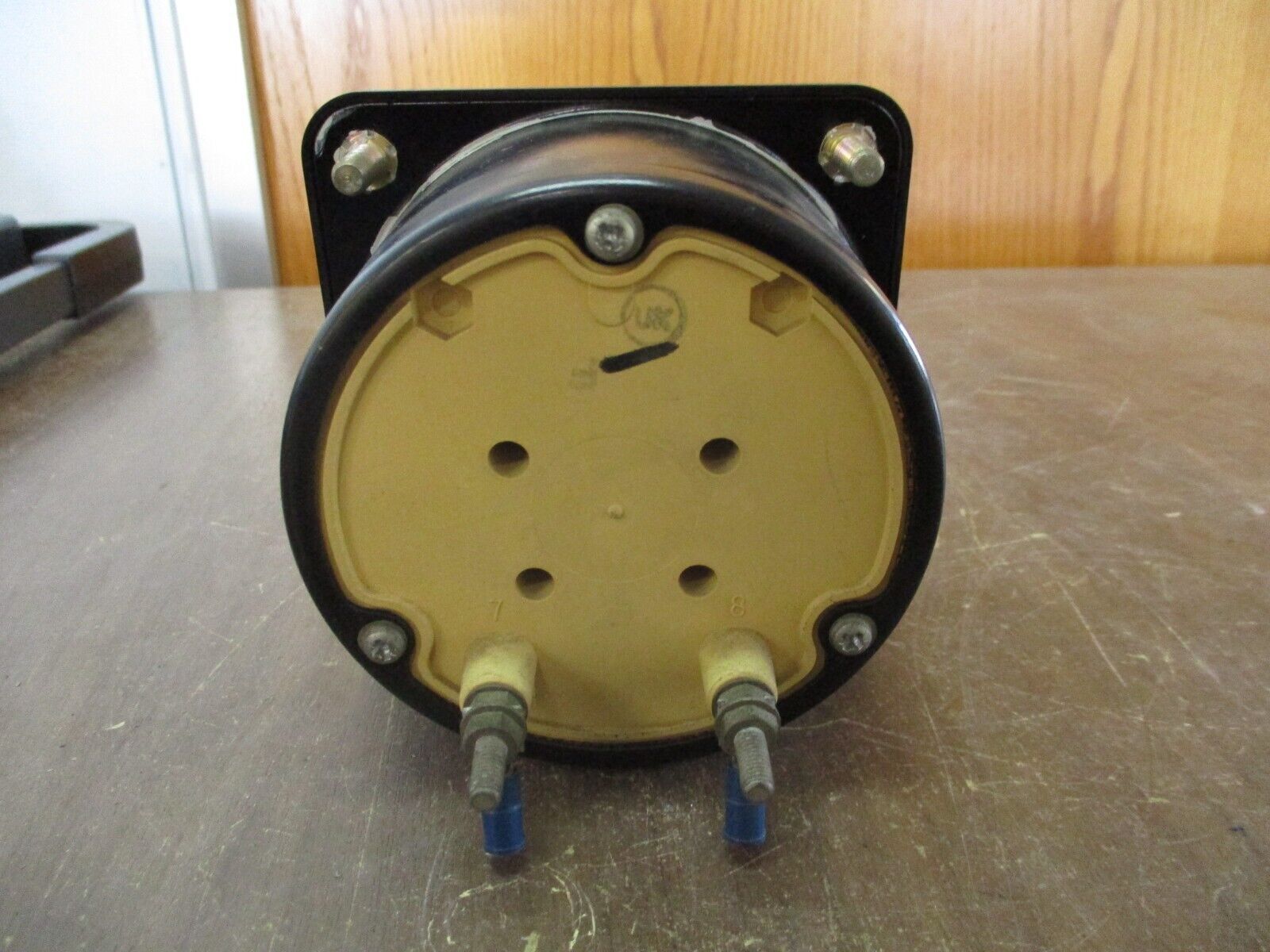 Crompton AC Voltmeter 077-05GA-PZW4-C6 Range: 0-600V Used