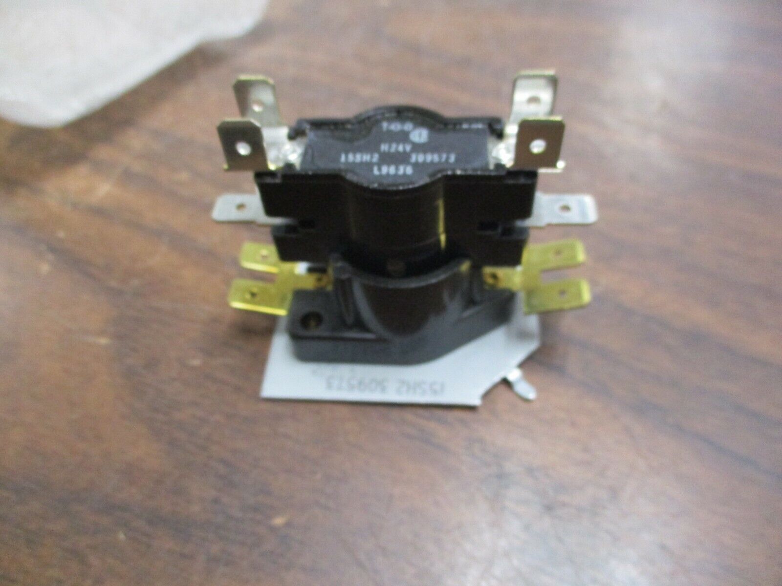 Emerson Fan Sequencer 24A34-3 On Time: 1-20 sec Off Time: 40-110 sec New Surplus