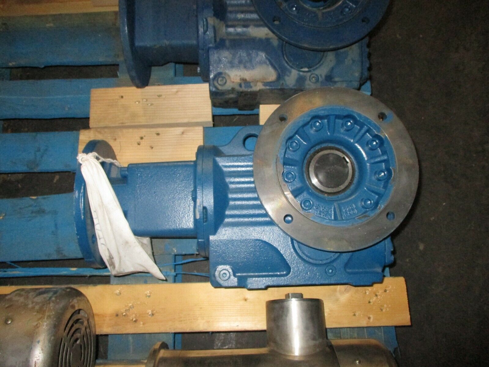 Sew-Eurodrive Helical Bevel Gear KAF77 AM213/215 Ratio 9.56:1 *No Box*