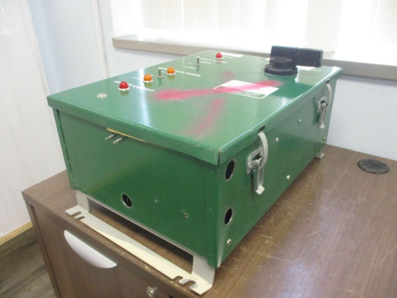 CPI Air Handling Control Cabinet VA-135D-MS 7.5HP 460V 3Ph 60Hz 10.7A Used