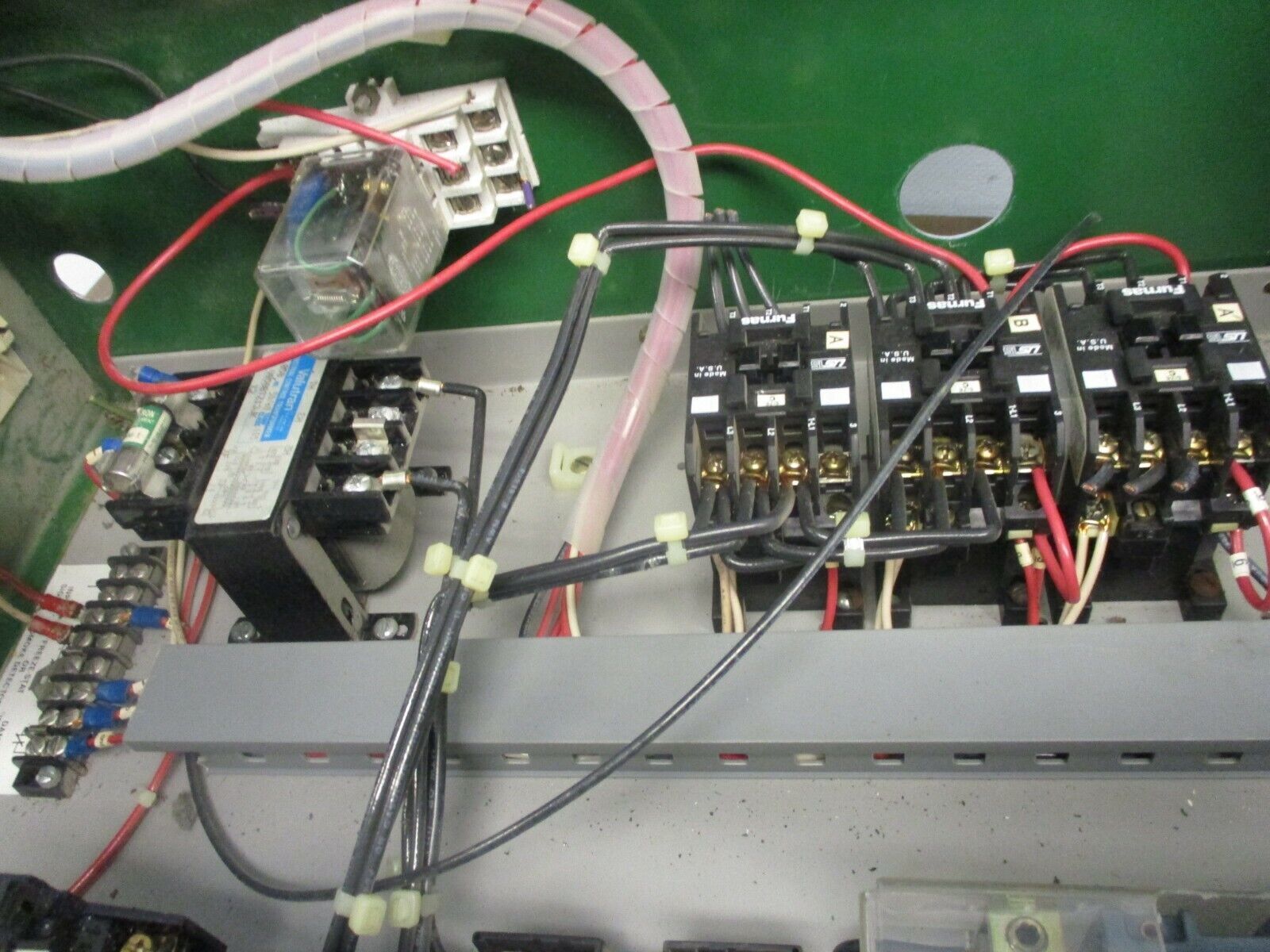 CPI Air Handling Control Cabinet VA-135D-MS 7.5HP 460V 3Ph 60Hz 10.7A Used