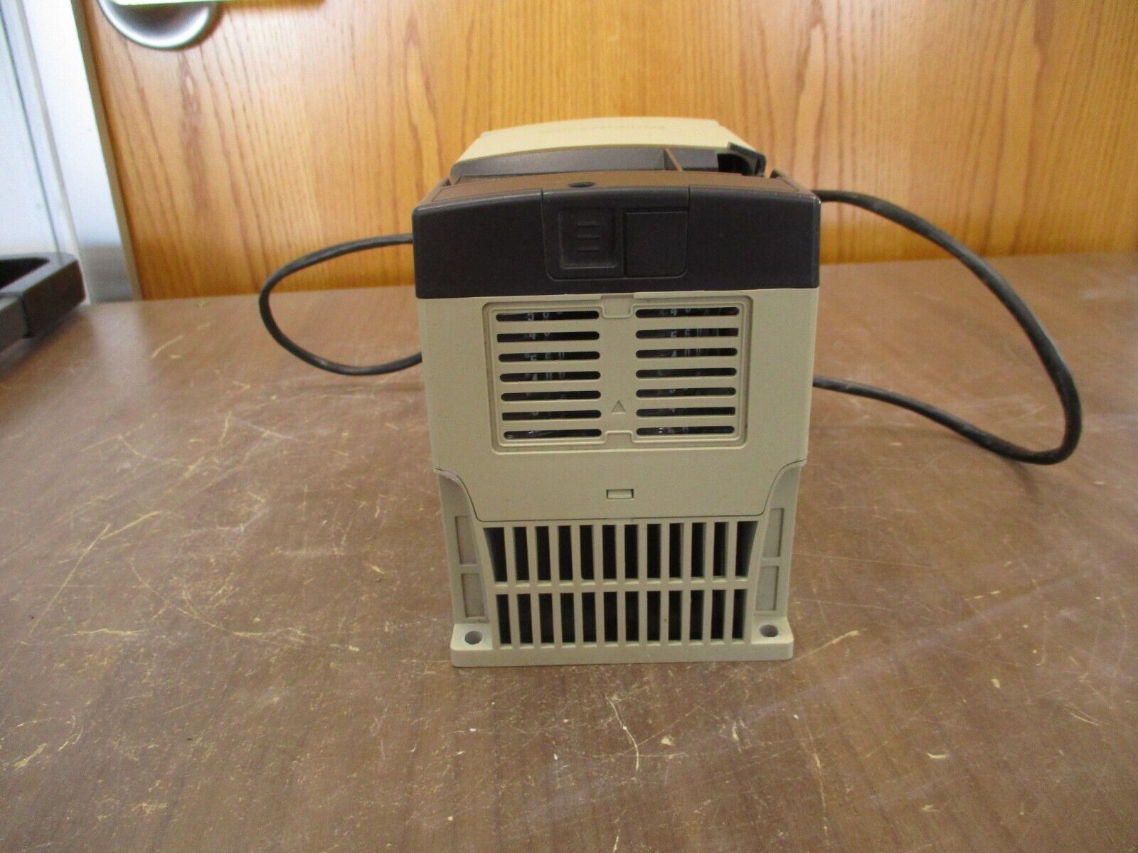 Allen-Bradley PowerFlex 40P AC Drive 22D-D6P0N104 3HP 3Ph w/ Keypad Used