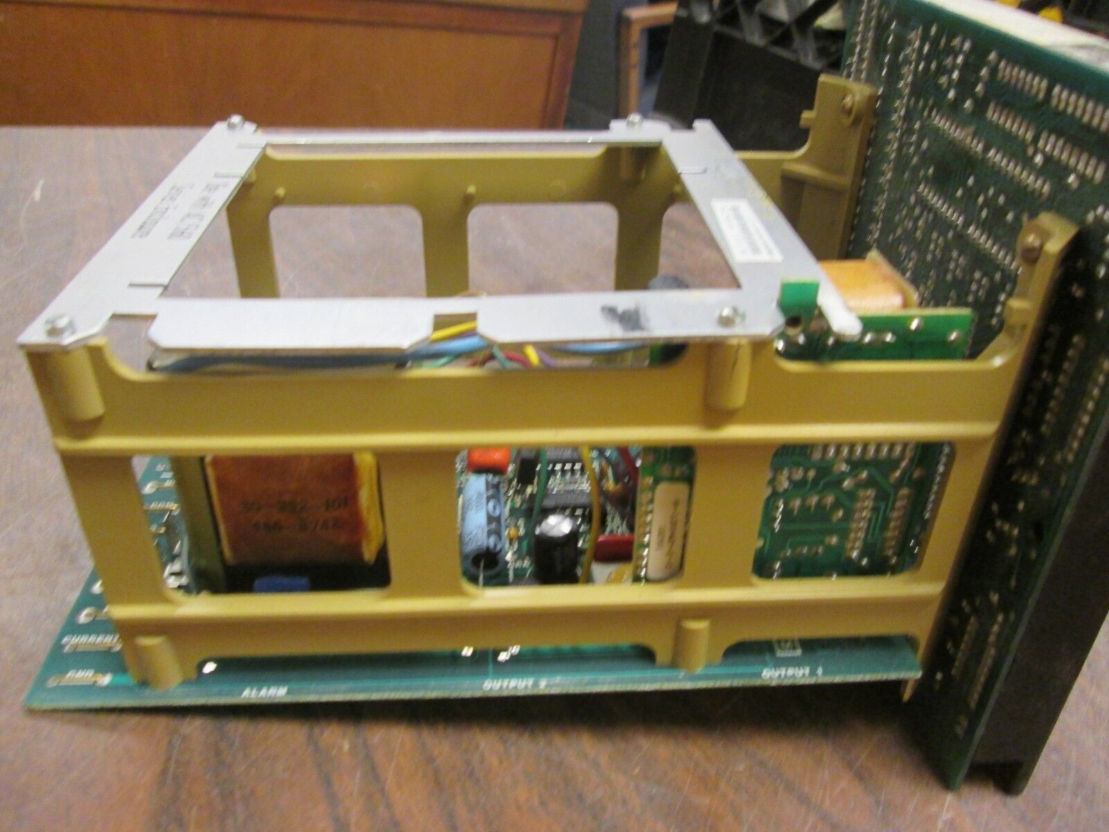 Barber-Colman Temperature Controller 5653-02015-320-0-00 Range:0-600°F Used