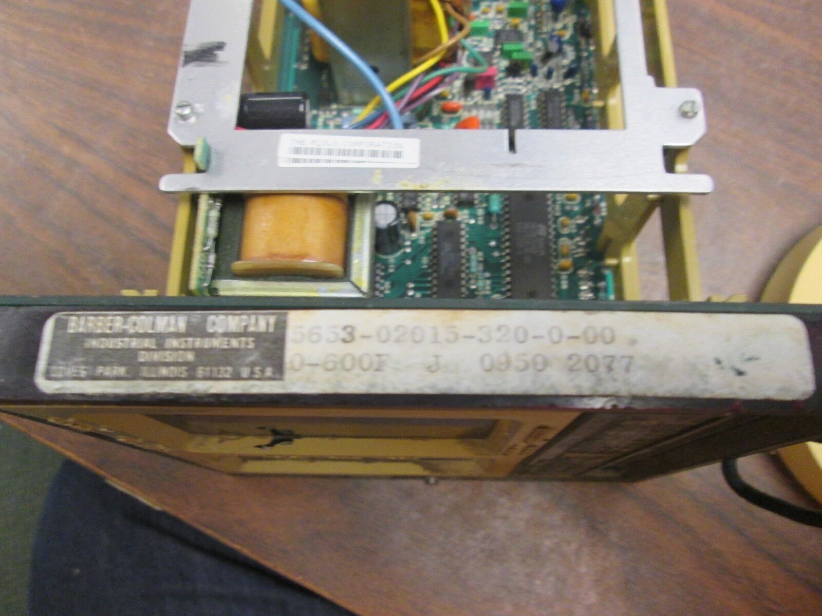Barber-Colman Temperature Controller 5653-02015-320-0-00 Range:0-600°F Used