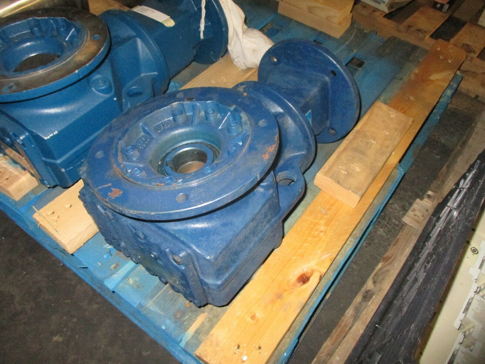 Sew-Eurodrive Helical Bevel Gear KAF77AM182 Ratio 9.56:1 Input: 1750RPM Used
