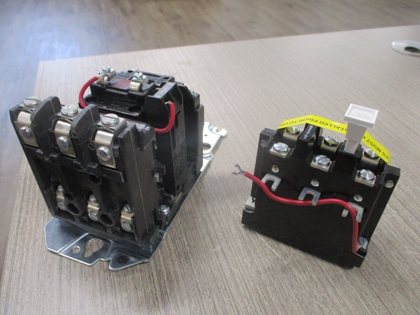 Allen-Bradley Size 0 Starter 509-A0D Ser. 1 120V Coil New Surplus
