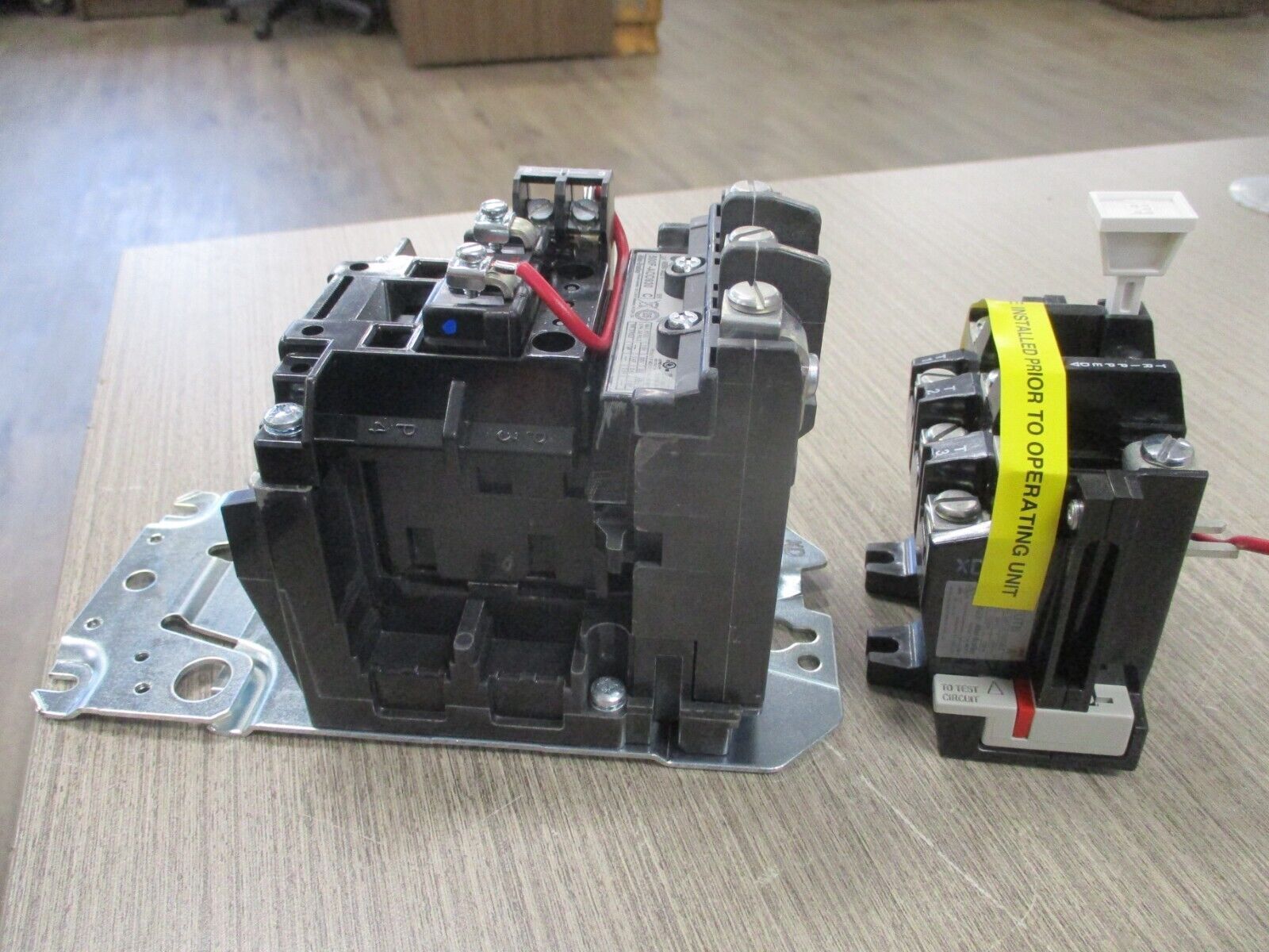 Allen-Bradley Size 0 Starter 509-A0D Ser. 1 120V Coil New Surplus