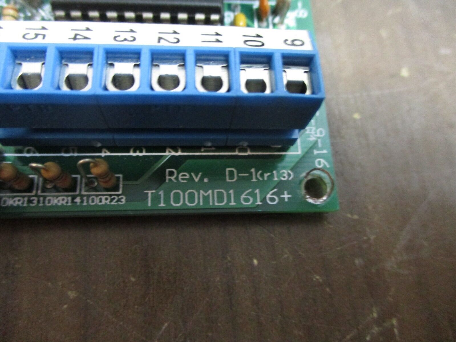 TRi Programmable Controller T100MD1616+ Rev. D-1(r13) Used