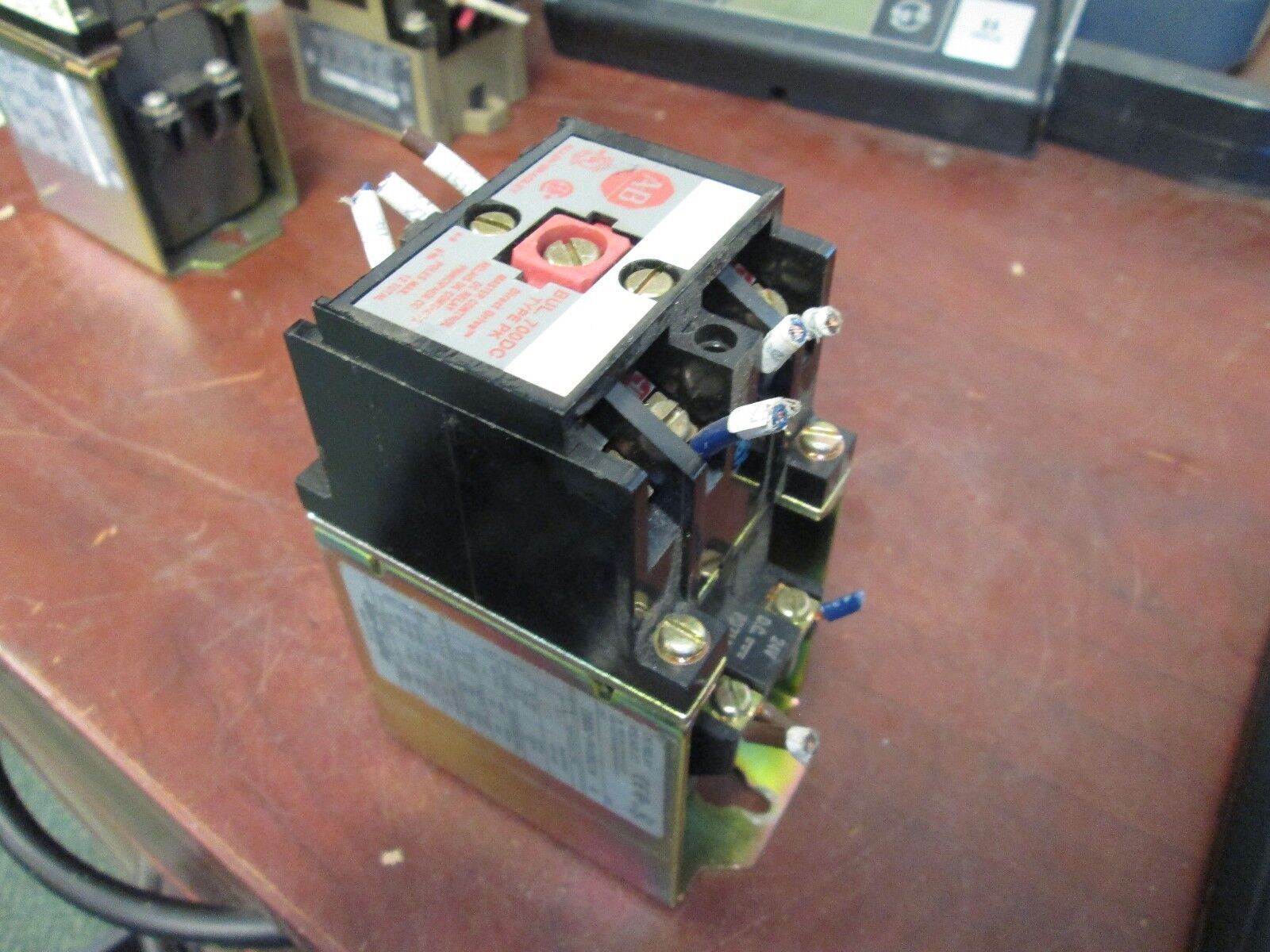 Allen-Bradley DC Relay 700DC-PK400Z24 700DC-PK 24VDC Coil Used