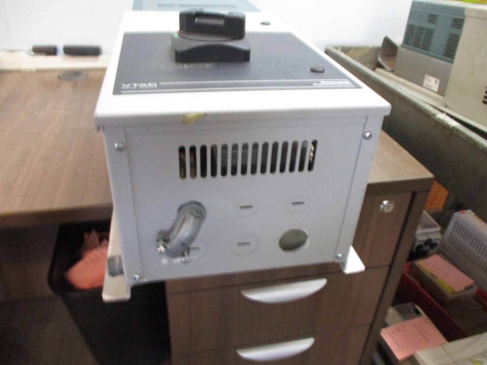 Rockwell Automation VTAC 9 AC Drive w/ Disconnect RX9VT401-022HTAN 15HP 3Ph Used