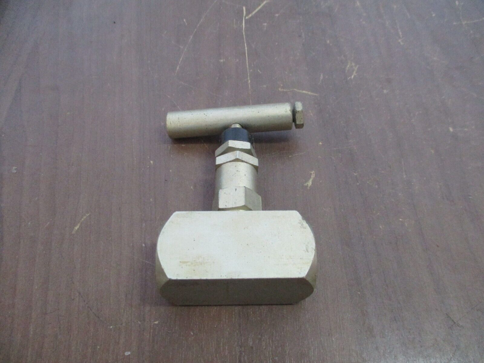 Anderson Greenwood H1VC-2 Needle Valve 2-1262-1 6000PSI 200°F Used