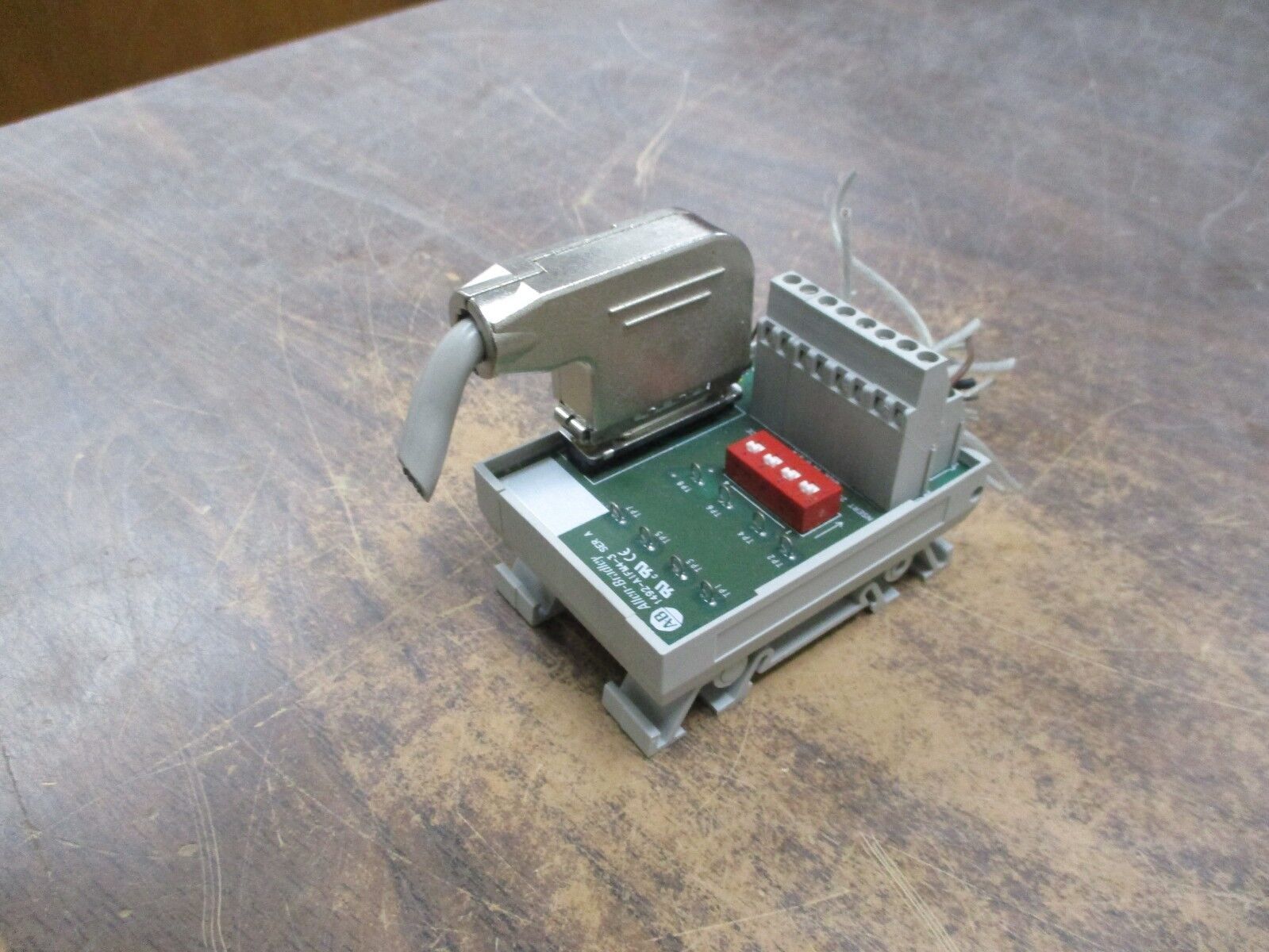Allen-Bradley Analog Terminal Module 1492-AIFM4-3 Ser. A Used