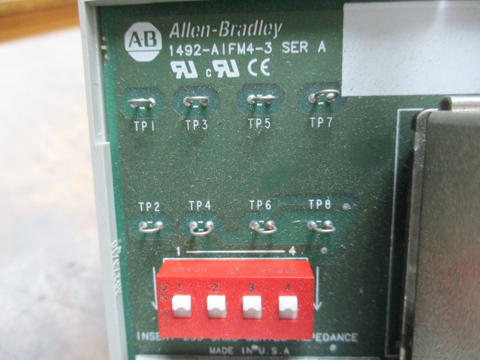 Allen-Bradley Analog Terminal Module 1492-AIFM4-3 Ser. A Used