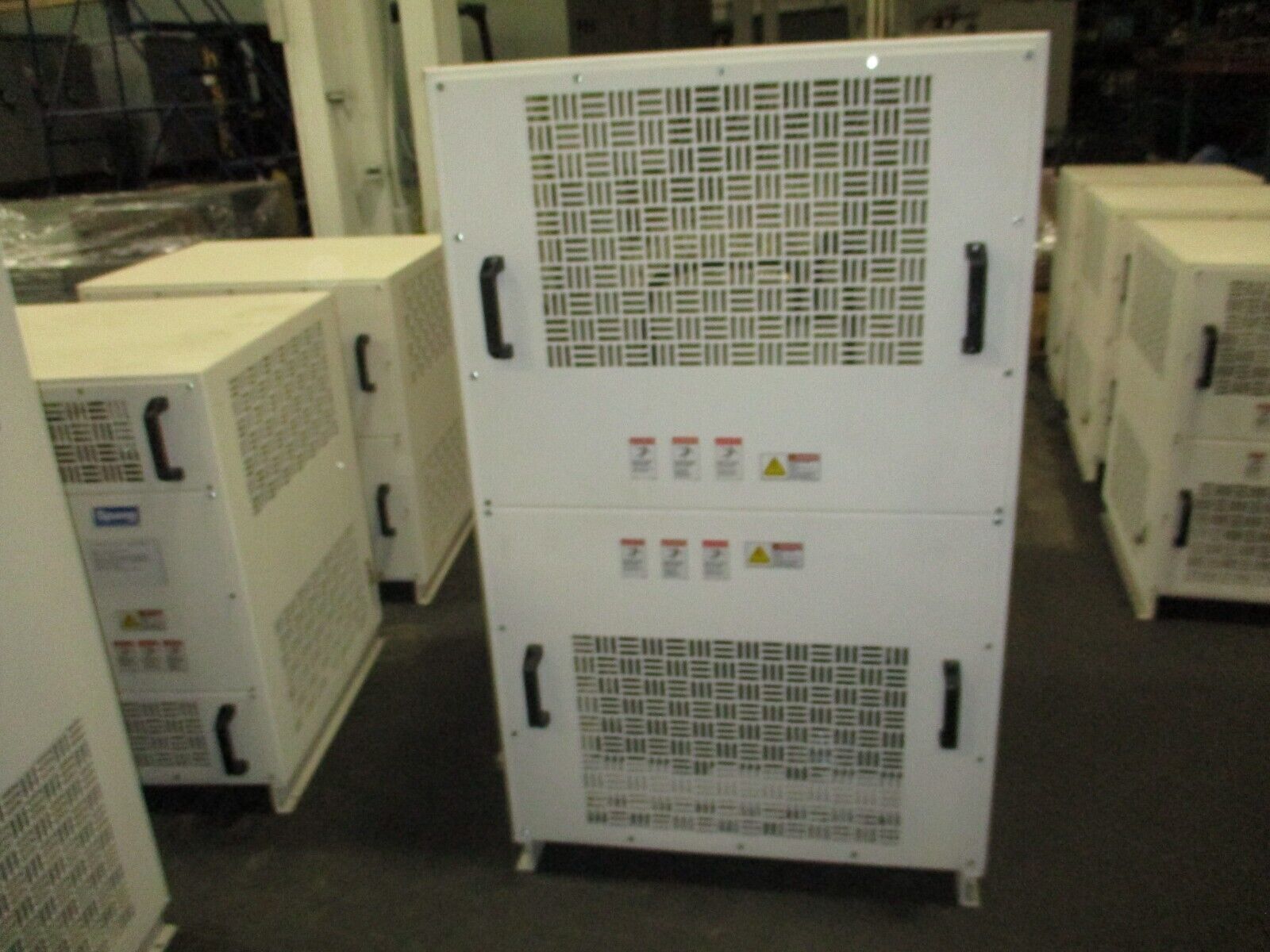 Spang Transformer w/ Breaker Disconnect L19139 52kVA 1Ph Pri: 480V Sec: 111/222V