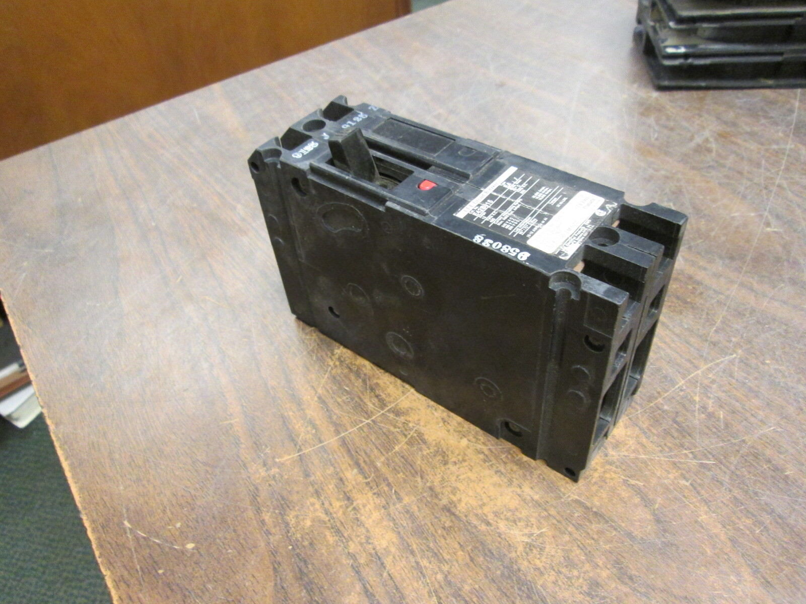 ITE Circuit Breaker E42B015 15A 480V 2P Used
