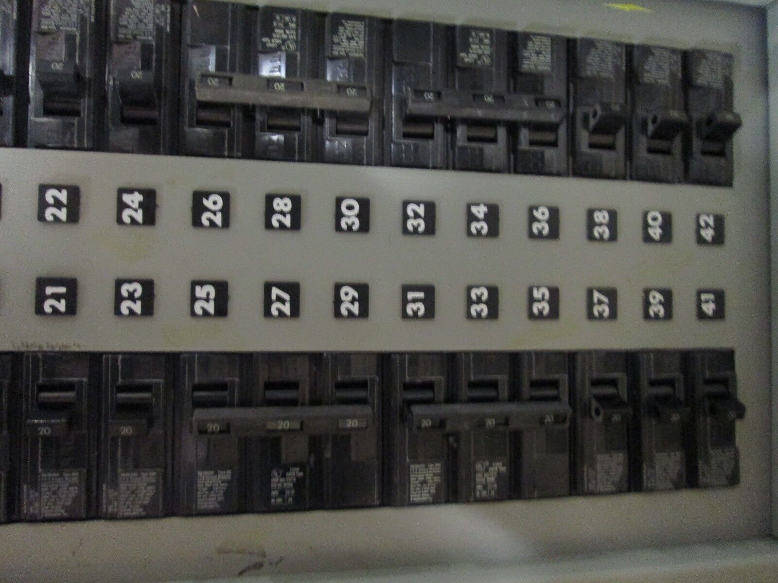 Siemens Main Lug Breaker Panel BG42ML4100STM 100A Main Lug 208Y/120V 3Ph 4W Used