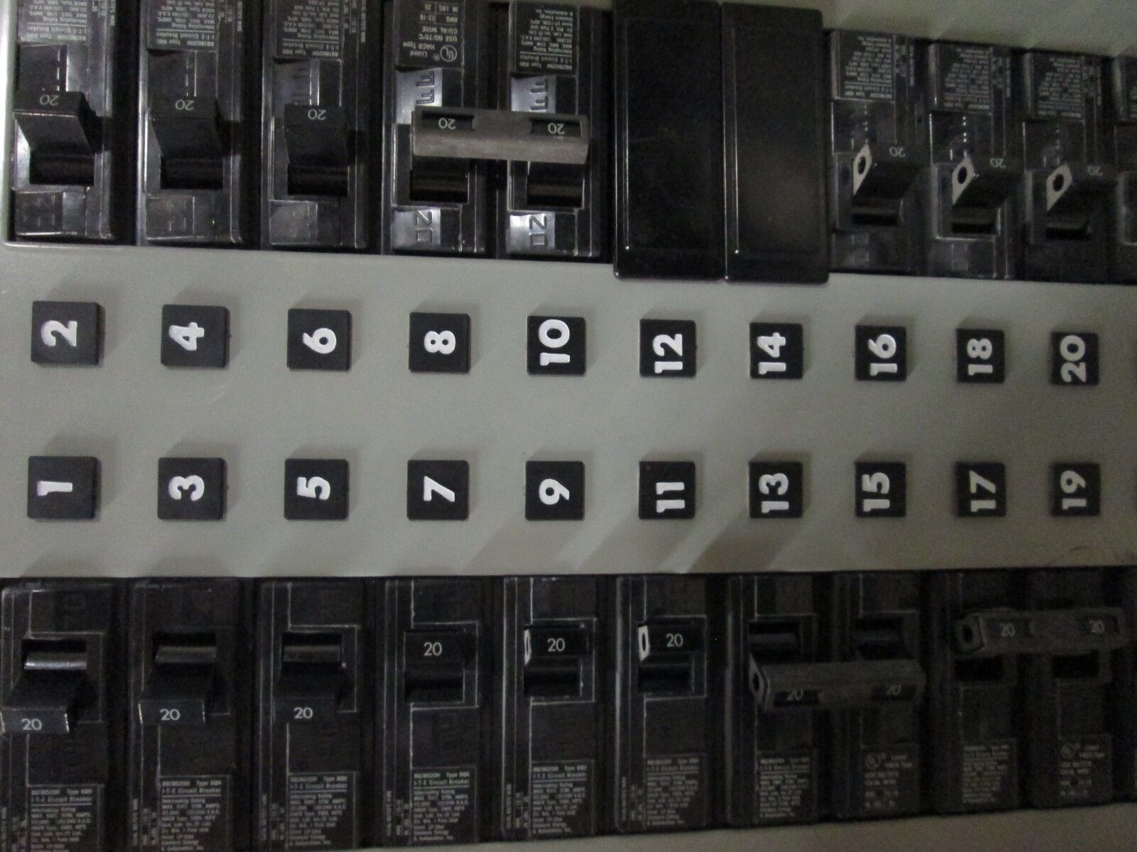 Siemens Main Lug Breaker Panel BG42ML4100STM 100A Main Lug 208Y/120V 3Ph 4W Used