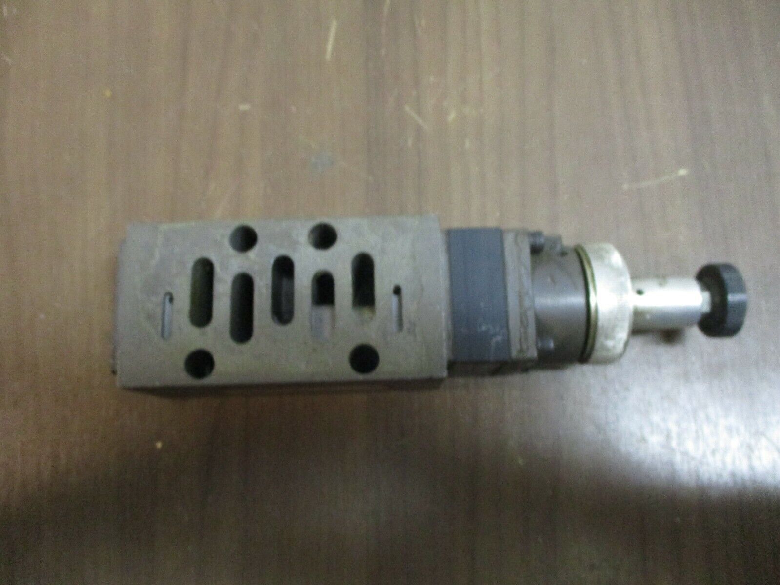 Numatics Regulator Valve I22RS100OP00000 Used