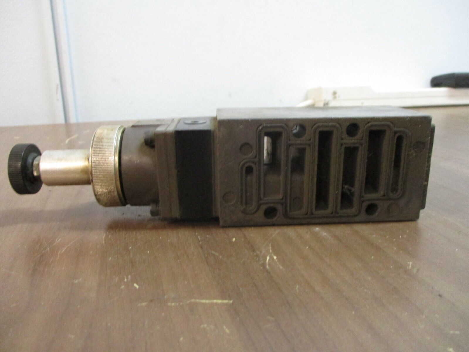 Numatics Regulator Valve I22RS100OP00000 Used