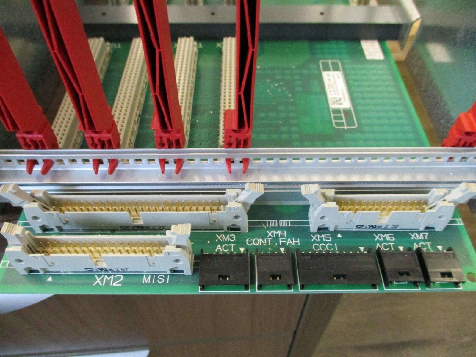 MGE FDPI PLC Chassis 51028048XD-4DA Used