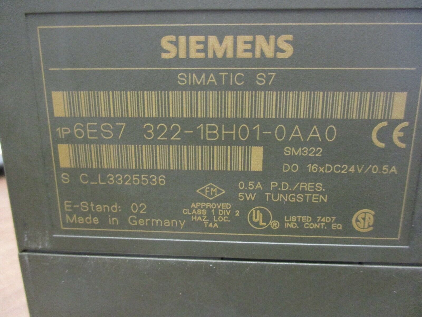 Siemens Simatic S7 Digital Ouput Module 6ES7 322-1BH01-0AA0 24VDC, 0.5A, Used