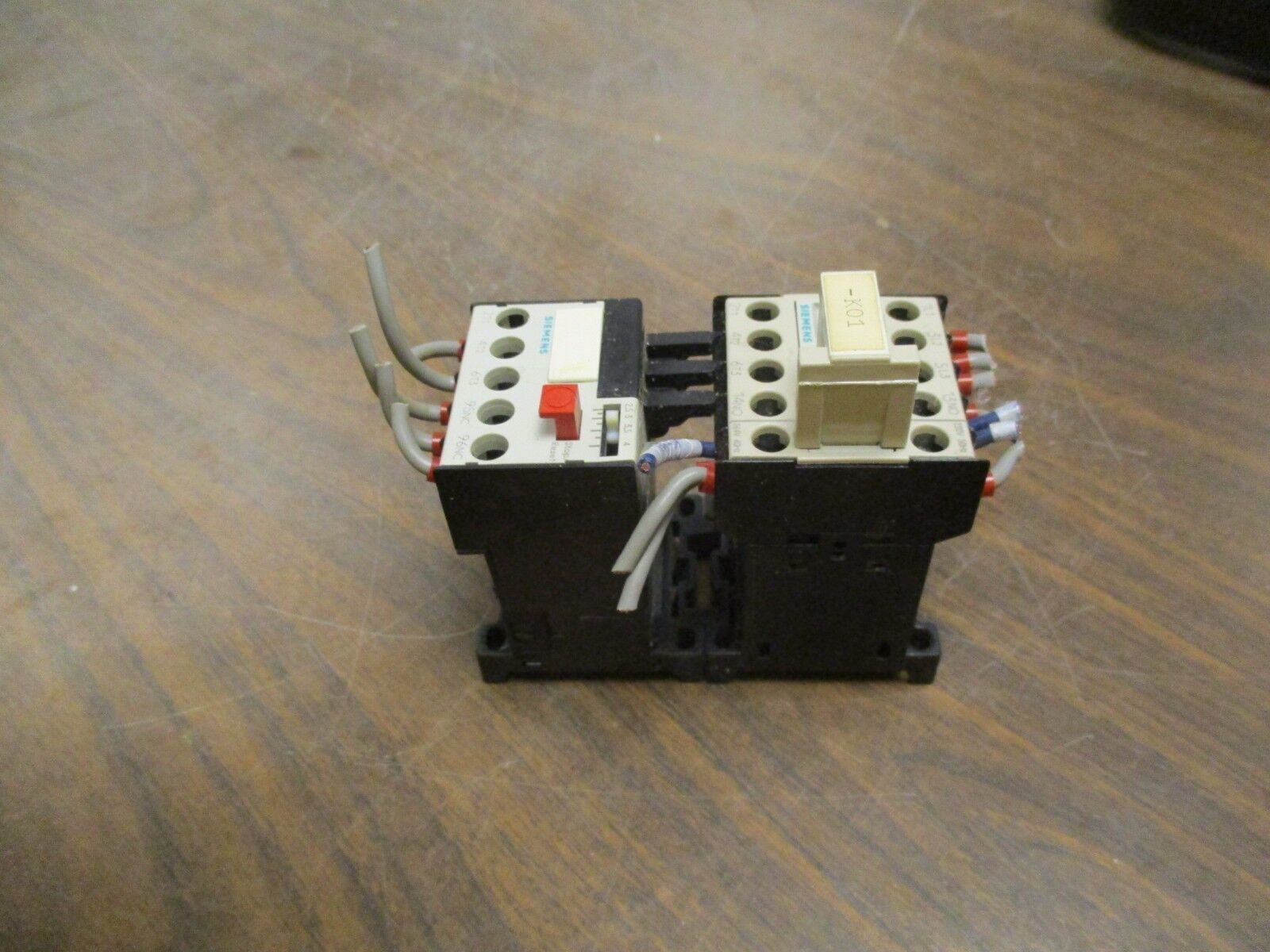 Siemens Starter 3TF2010-0AM0/3UA7020-1E 10A 240V Trip: 2.5-4A Used