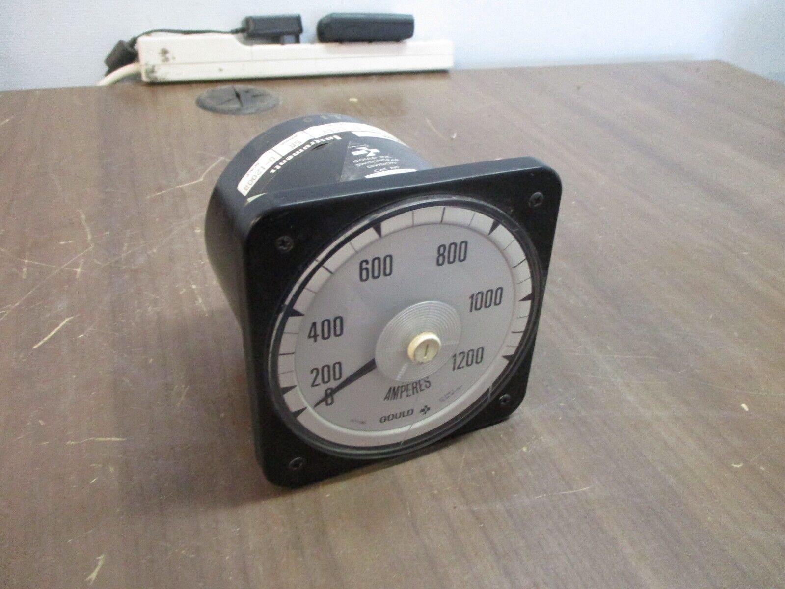 Crompton / Gould Type 077-08 AC Ammeter AA1 LSSV Range: 0-1200A Used