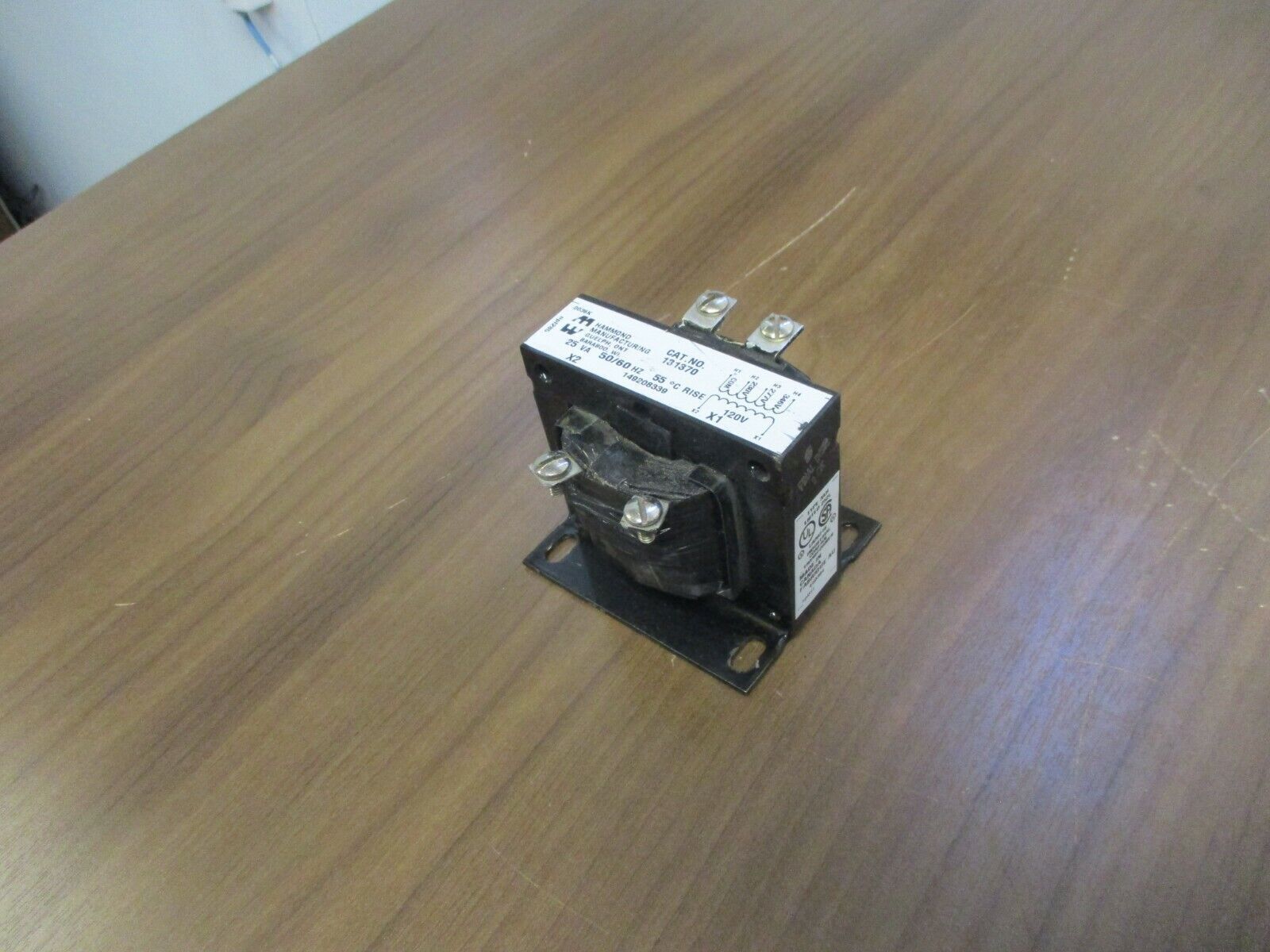 Hammond Transformer 131370 25VA Pri: 230/277/346V Sec: 120V 50/60Hz Used