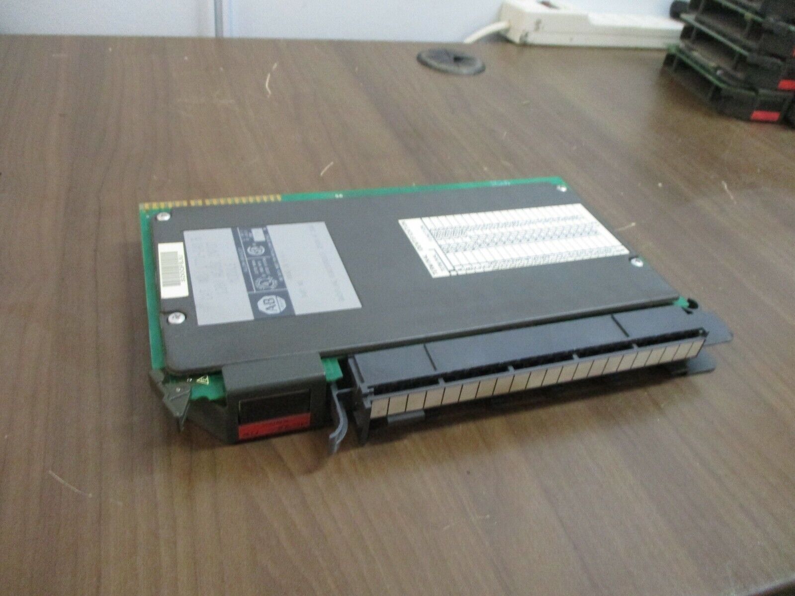 Allen-Bradley AC/DC Input Module 1771-IAD B 120V 250mA@5VDC Used