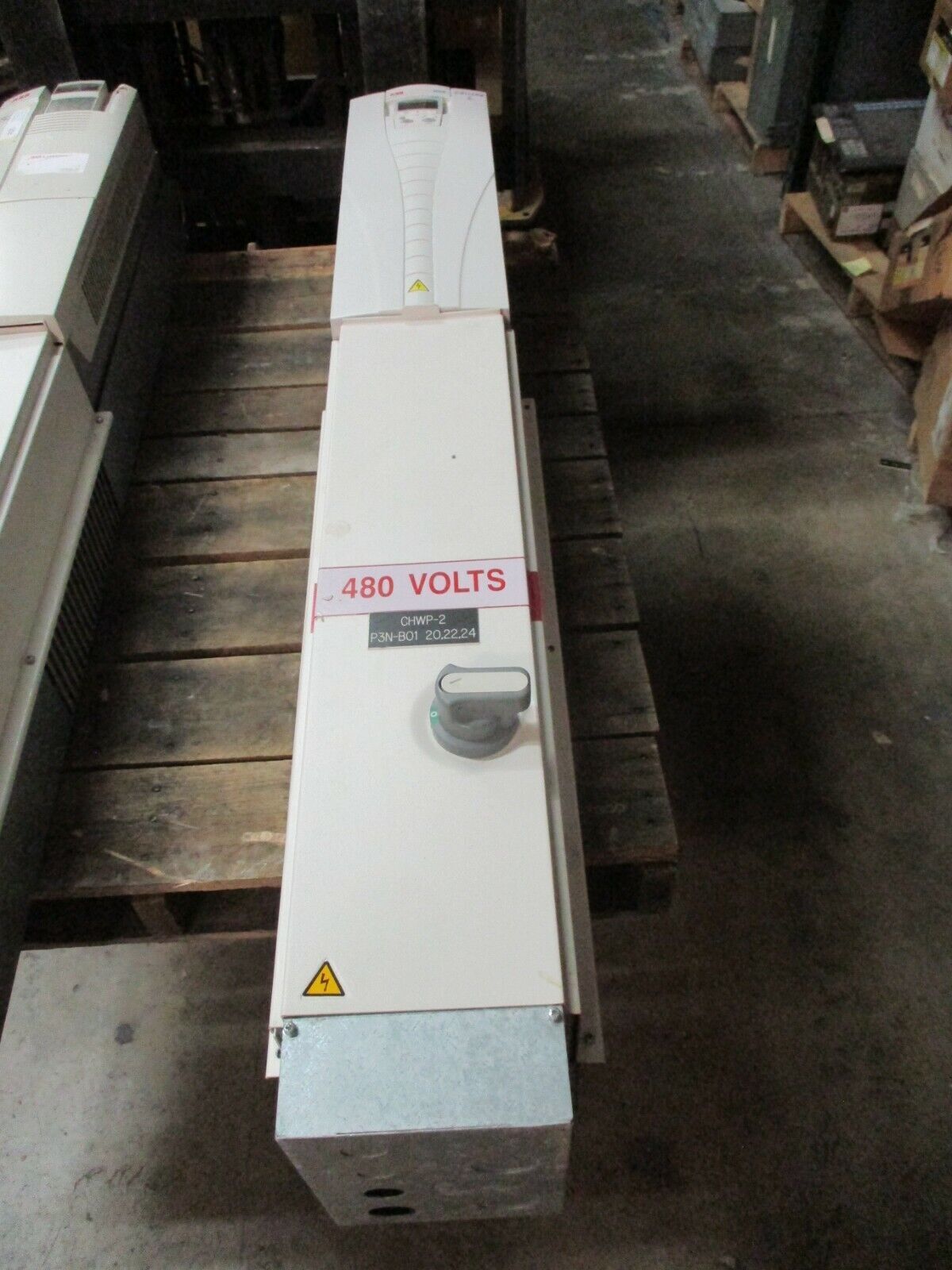 ABB ACH401 AC Drive w/ Disconnect ACH401603032+A0B000S0 380-480V 40HP Used