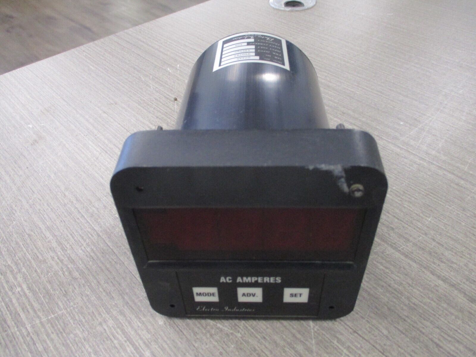 Electro Industries Panel Meter DTAA5 135VAC Used